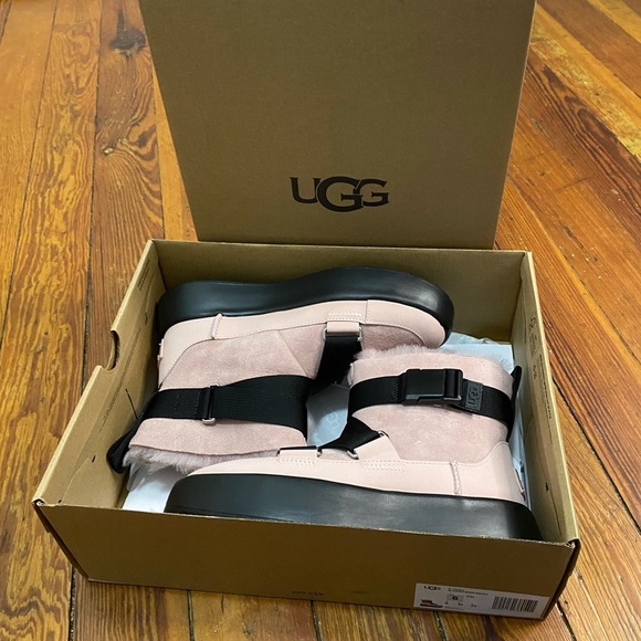UGG Australia Classic Boom Buckle Boots Suede 5 6 - Picture 5 of 11